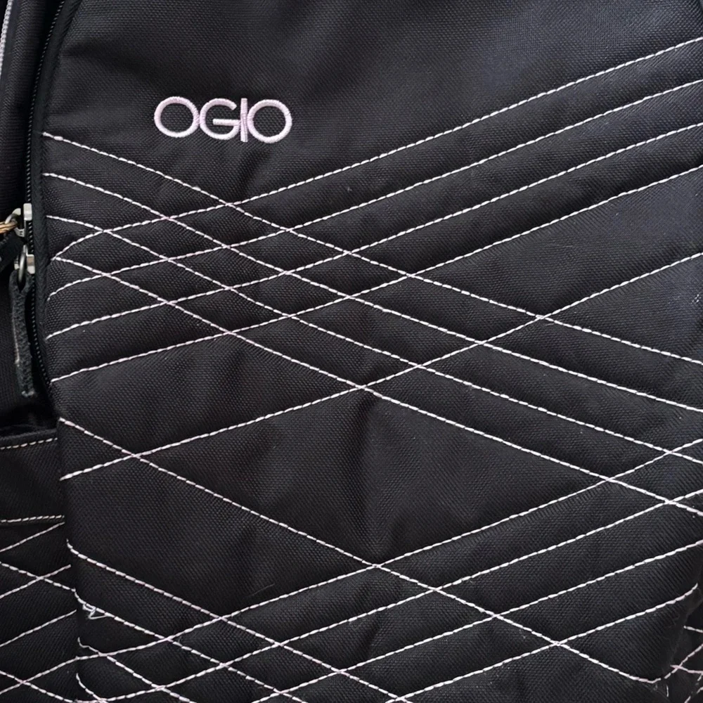 Ogio Women’s Synthesis Pack Urban Collection Backpack Black Lilac